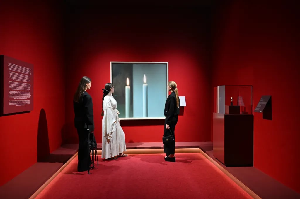 Sotheby's Holds First Abu Dhabi Fine Art Auction, 'Breaking Ground', on December 10