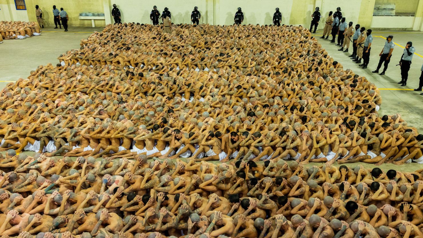 El Salvador Begins Trial of 486 Alleged Gang Members
