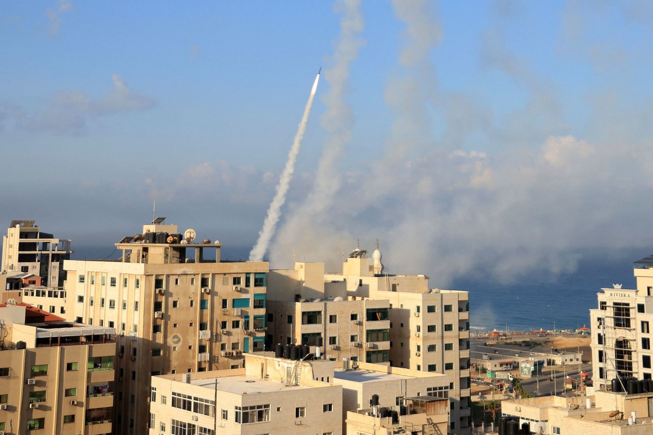 Israel Reports Rocket Fire From Iran, Warns Settlers to Seek Shelter