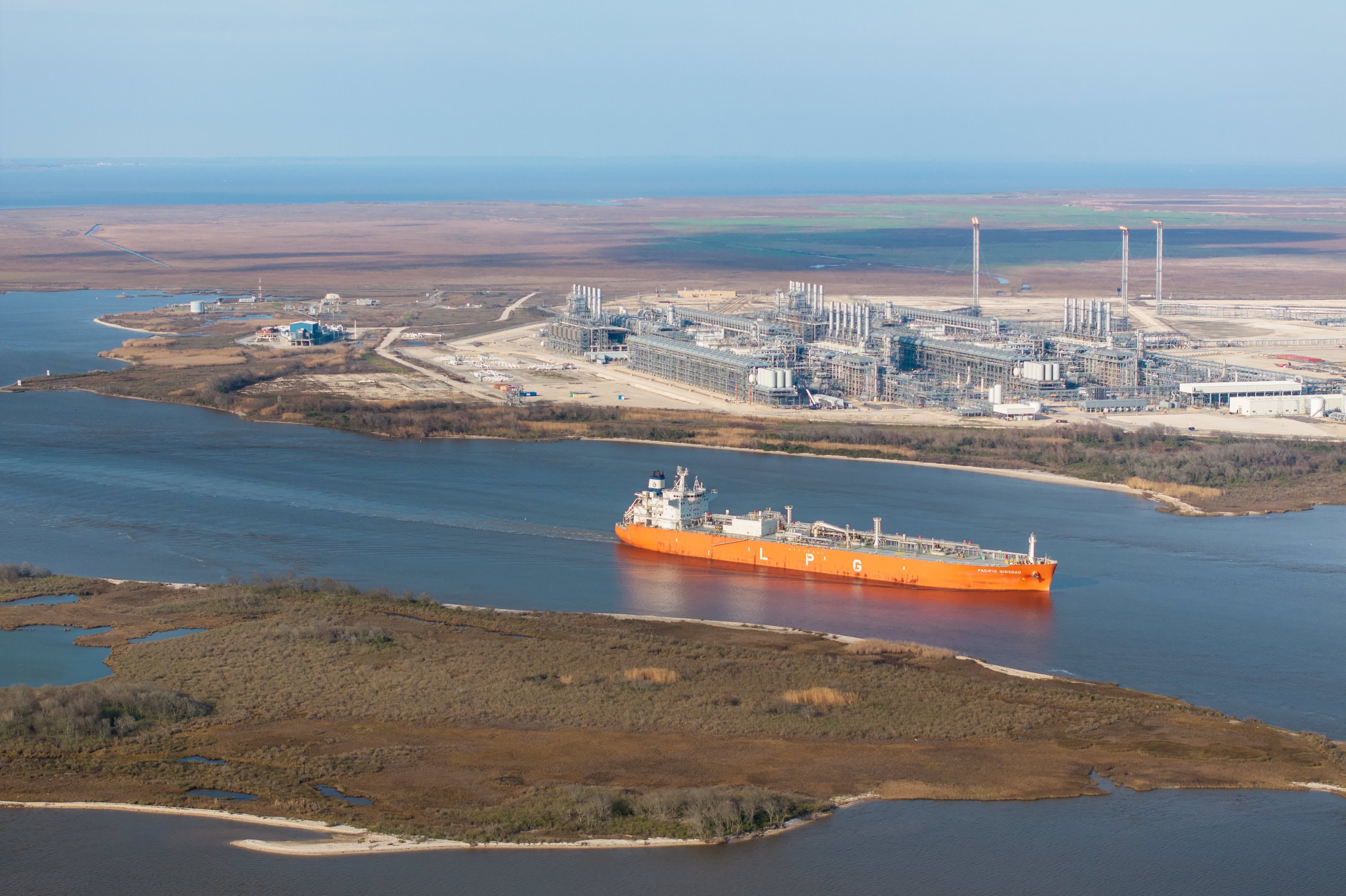Qatar reportedly turns to US natural gas as Iran war disrupts LNG exports