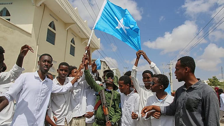 US warns of Somalia instability threat, yet backs Israeli recognition of breakaway Somaliland, undermining Somali sovere