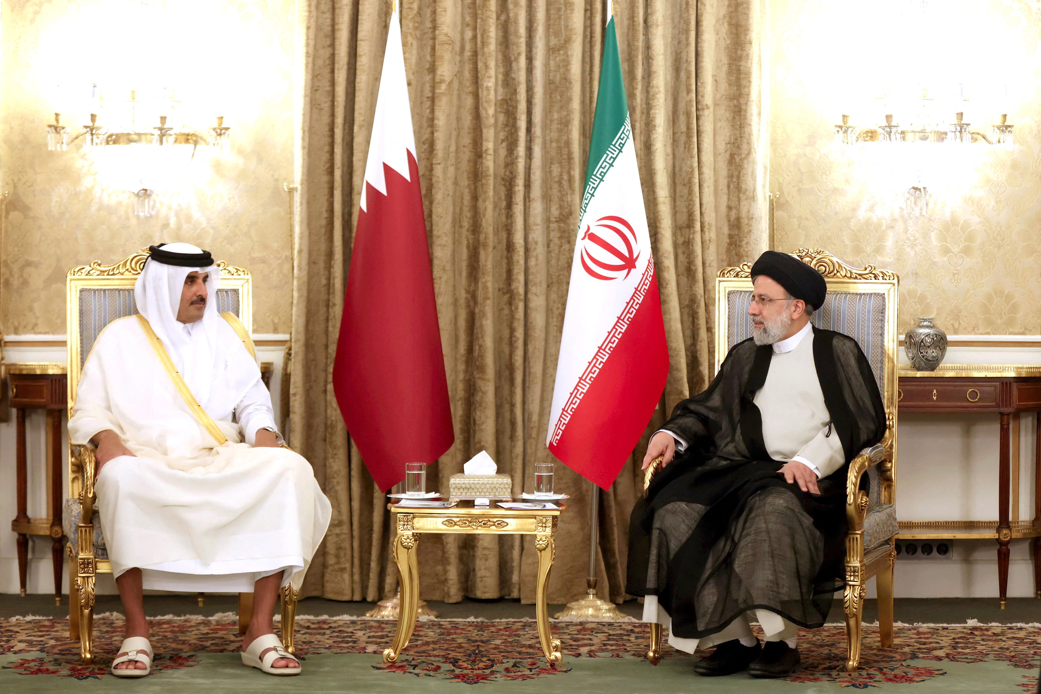 Iranian President Thanks Qatari Emir for Mediating Interim US Agreement