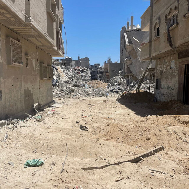 Israeli Artillery Shells Intensify in Northwest Rafah, Southern Gaza