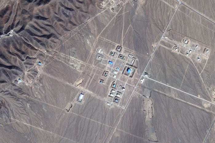 Ballistic missiles from Iran reach Israel amid escalating tensions