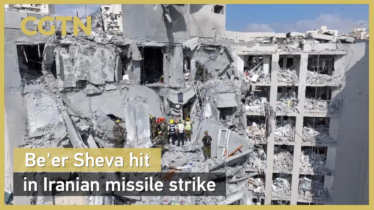 Iranian Ballistic Missile Strikes Negev, Sirens Sound in Be'er Sheva
