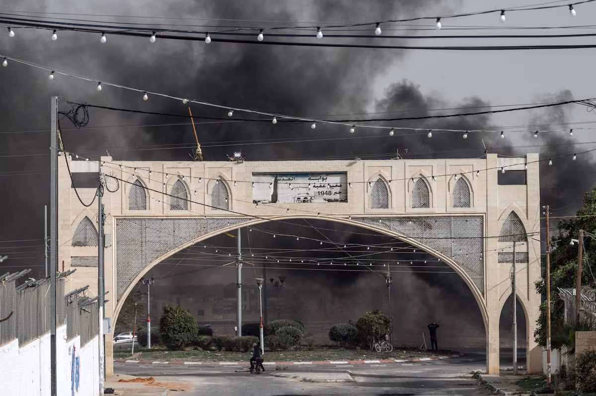 Israeli Forces Raid Aqbat Jabr Refugee Camp in Jericho, Local Sources Report
