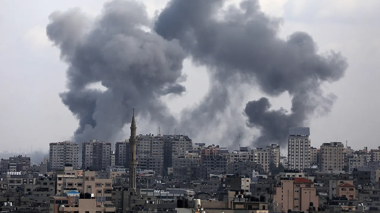 Israeli Forces Fire Towards Eastern Areas of Gaza City