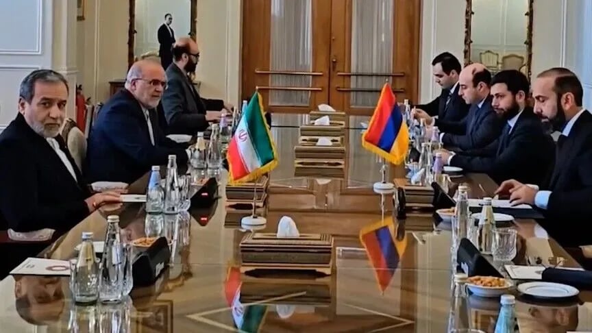 Armenia, Iran foreign ministers pledge deepened cooperation on energy and transport