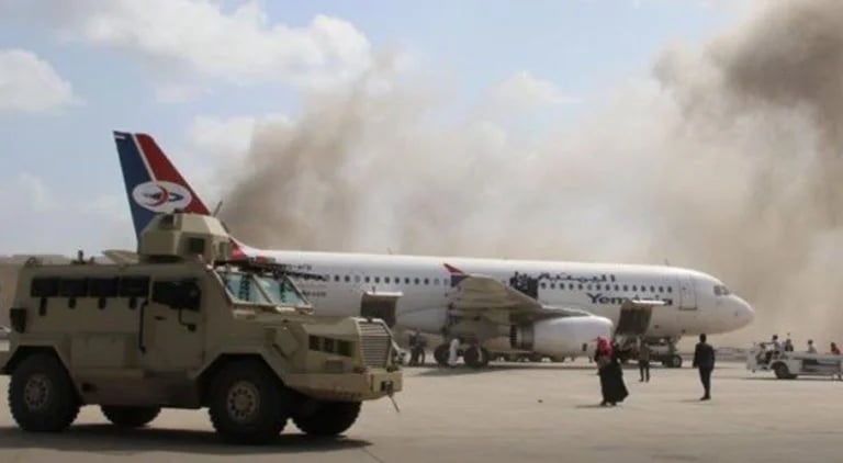 Houthis warn airlines to avoid Saudi airports after Riyadh airport attack