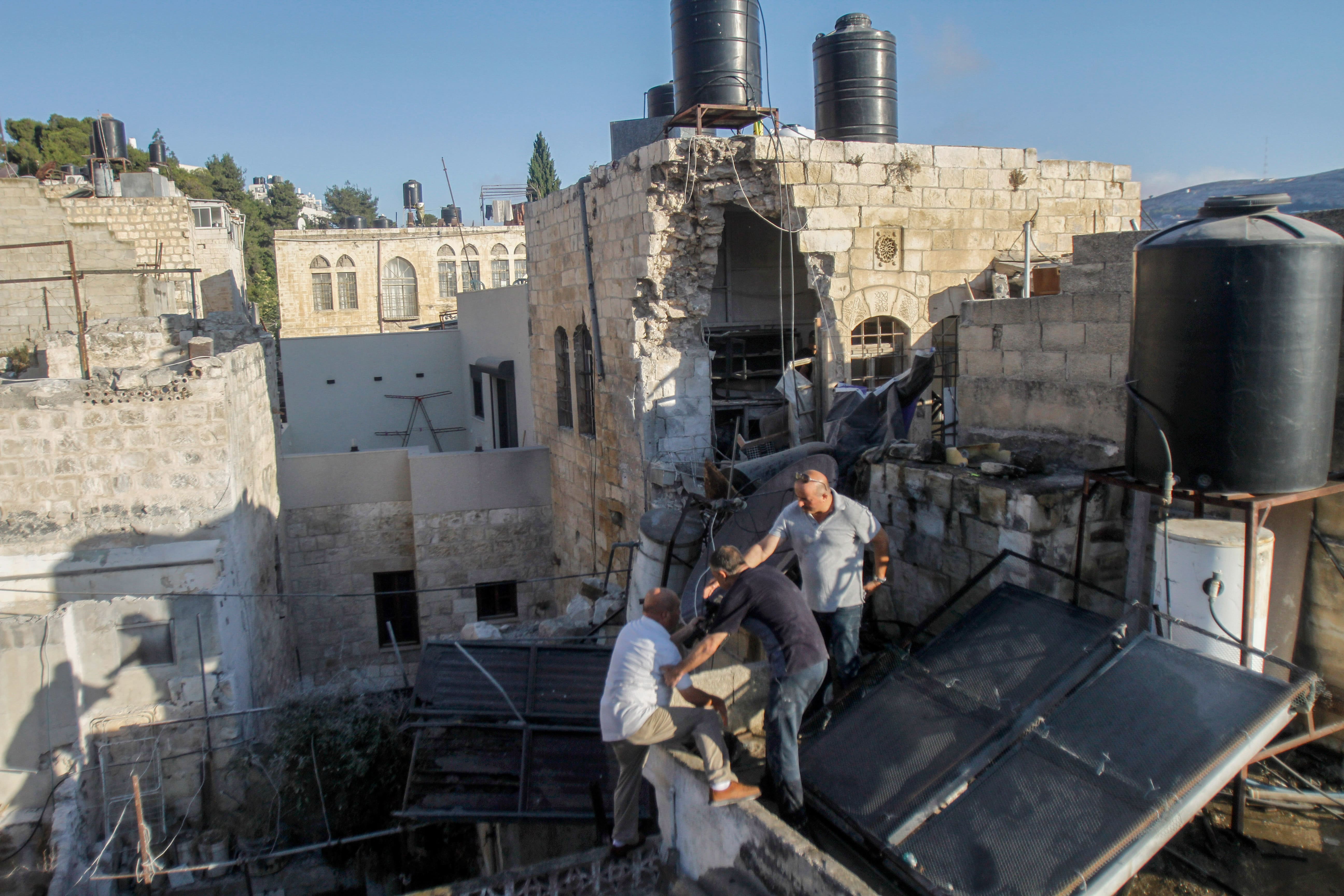 Israeli Forces Raid Home in East Nablus Village