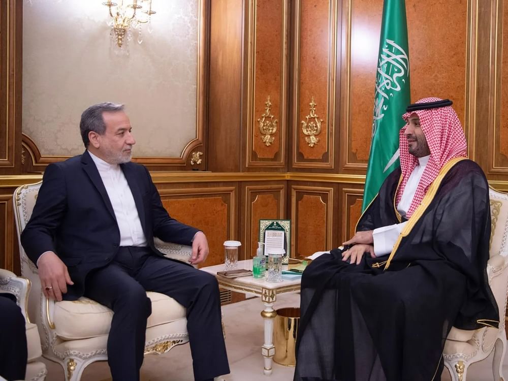 Saudi and Iranian Foreign Ministers Discuss Regional Tension Reduction and Security Restoration