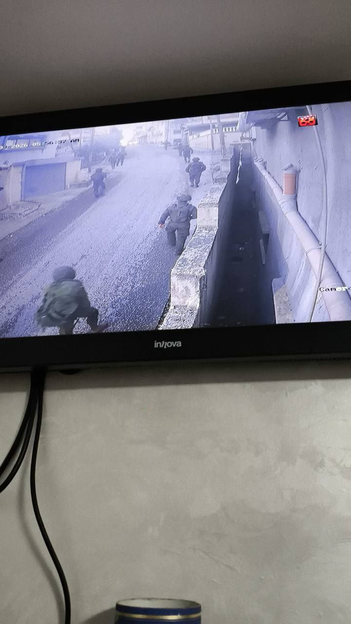 Israeli forces raid homes in West Bank city Qalqilya again