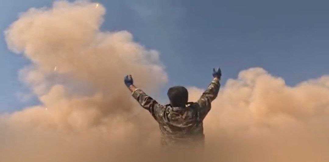 Iran launches "Sajjil" missiles at Israeli command centers.