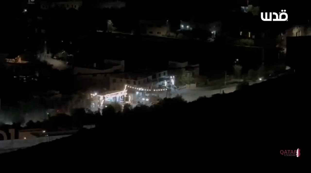 Israeli armored vehicles advance on Jenin refugee camp