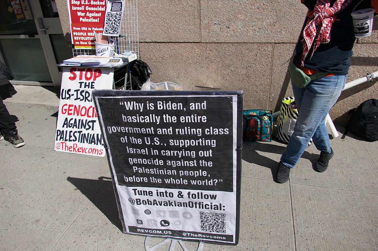 Report: Israeli Soldiers Fired 900 Bullets at Gaza Medical Convoy, Killing 15